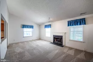 636 Caribbean Way, Monroe Township, NJ 08094 - Photo 4