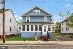 28 E Adams St, Paulsboro, NJ 08066 - Photo 2