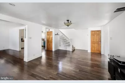 28 E Adams Street, Paulsboro, NJ 08066 - Photo 8