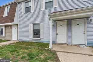 17 Beau Rivage Dr, Glassboro, NJ 08028 - Photo 2