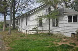 512 W Franklin Rd, Glassboro, NJ 08028 - Photo 2