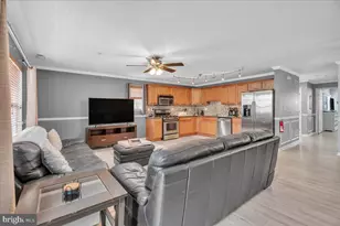 207 Red Bud Ln, Mantua, NJ 08051 - Photo 4