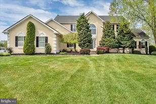 4 James Ct, Swedesboro, NJ 08085 - Photo 1