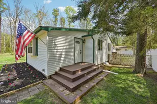 1128 Poplar Ave, Monroe Township, NJ 08094 - Photo 2