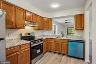 16 N Maple St, Woodbury, NJ 08096 - Photo 10