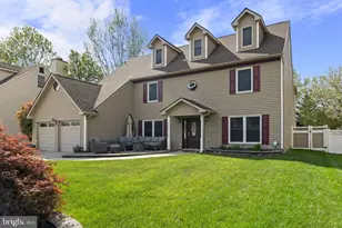 311 New Castle Ln, Swedesboro, NJ 08085 - Photo 2