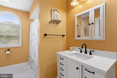 14 Reeves Road, West Deptford, NJ 08096 - Photo 16