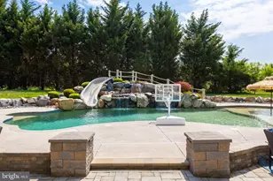 818 Derius Dr, East Greenwich Township, NJ 08056 - Photo 14
