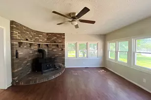 20 E Woodland Ave, Pitman, NJ 08071 - Photo 6