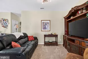 12 Pelican Pl, West Deptford, NJ 08086 - Photo 8