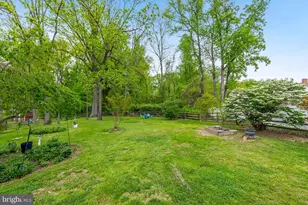 306 Westwood Dr, West Deptford, NJ 08096 - Photo 4