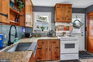3858 Pine St, Monroe Township, NJ 08094 - Photo 6