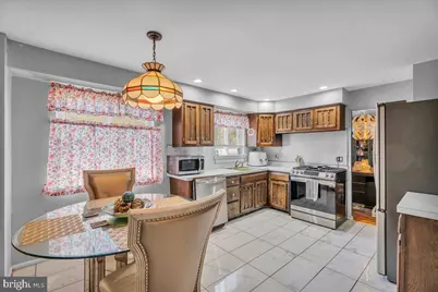 8 Hampshire Avenue, Blackwood, NJ 08012 - Photo 8