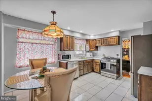8 Hampshire Ave, Blackwood, NJ 08012 - Photo 8