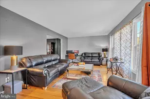 8 Hampshire Ave, Blackwood, NJ 08012 - Photo 4