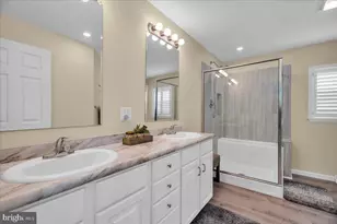 2230 Monmouth Ln, Monroe Township, NJ 08094 - Photo 18