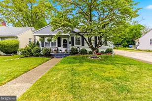 410 W Red Bank Ave, West Deptford, NJ 08096 - Photo 2
