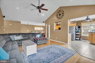1 Tulip Ct, Deptford, NJ 08096 - Photo 4