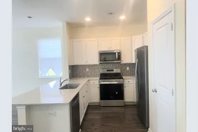 324 Mazzeo Drive, Glassboro, NJ 08028 - Photo 4