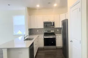 324 Mazzeo Dr, Glassboro, NJ 08028 - Photo 4