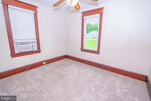 11 Sewell St, Glassboro, NJ 08028 - Photo 12