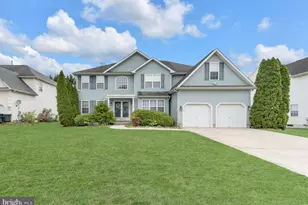 344 Christina Ln, Monroe Township, NJ 08094 - Photo 2