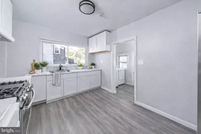 11 W Washington Street, Paulsboro, NJ 08066 - Photo 6