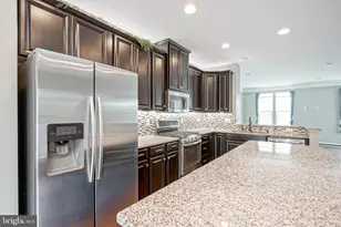 1048 Regency Pl, Sewell, NJ 08080 - Photo 10