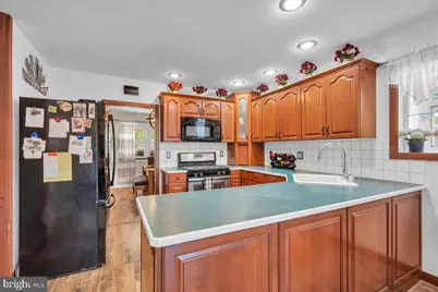 908 Plymouth Place, Washington Township, NJ 08012 - Photo 10