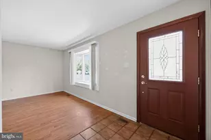 176 Golfview Dr, Sewell, NJ 08080 - Photo 4