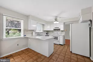 176 Golfview Dr, Sewell, NJ 08080 - Photo 12