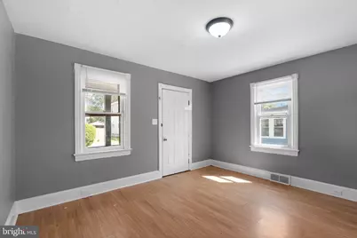 26 E Adams Street, Paulsboro, NJ 08066 - Photo 6
