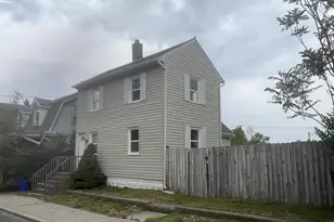 42 W Centre St, Woodbury, NJ 08096 - Photo 2