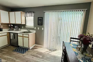 802 Darrett Ct, Sewell, NJ 08080 - Photo 6