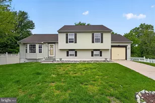 6 Tulip Ct, Woodbury, NJ 08096 - Photo 1