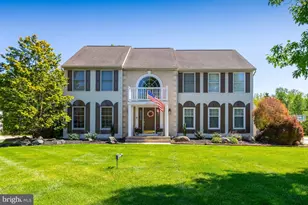 12 Clearbrook Ln, Sewell, NJ 08080 - Photo 2