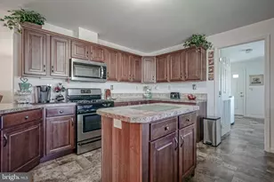 2080 Burlington Cir, Monroe Township, NJ 08094 - Photo 22