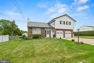 211 Spruce Street, Blackwood, NJ 08012 - Photo 1