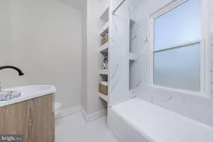 372 W Broad St, Greenwich Township, NJ 08027 - Photo 14