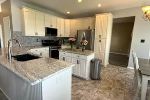 628 Stockton Dr, Monroe Township, NJ 08094 - Photo 16