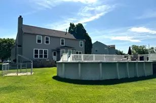 628 Stockton Dr, Monroe Township, NJ 08094 - Photo 4