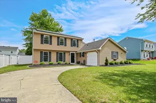 109 Mimosa Dr, Sewell, NJ 08080 - Photo 2