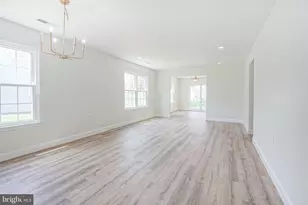 27 Lakebridge Dr, Deptford, NJ 08096 - Photo 8
