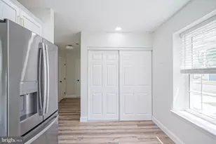 27 Lakebridge Dr, Deptford, NJ 08096 - Photo 4