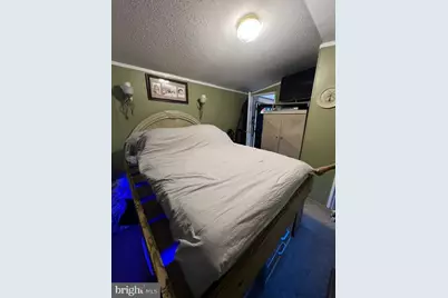 405 Peacock Street, Paulsboro, NJ 08066 - Photo 10