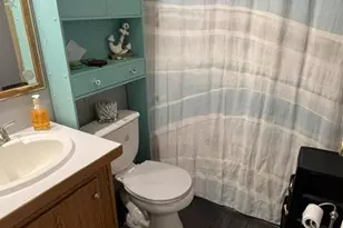 405 Peacock St, Paulsboro, NJ 08066 - Photo 8
