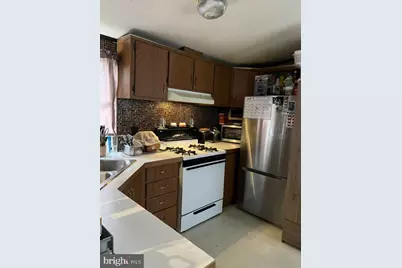 405 Peacock Street, Paulsboro, NJ 08066 - Photo 6