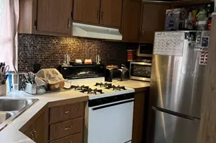 405 Peacock St, Paulsboro, NJ 08066 - Photo 6