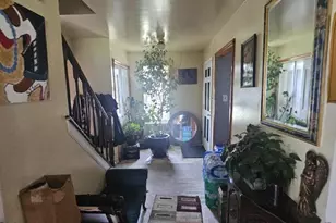 114 Carnation Dr, Woodbury, NJ 08096 - Photo 2