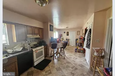 114 Carnation Drive, Woodbury, NJ 08096 - Photo 4
